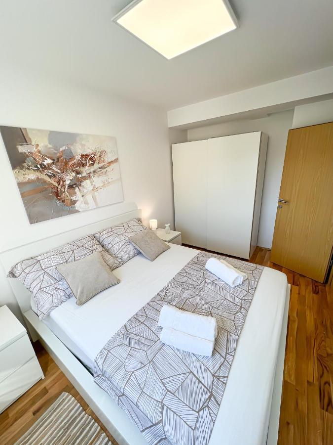 Holiday Star Apartment Trogir Eksteriør billede
